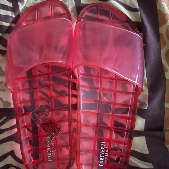 Clothing, shoes, and jewelry - Picture 7 of 16